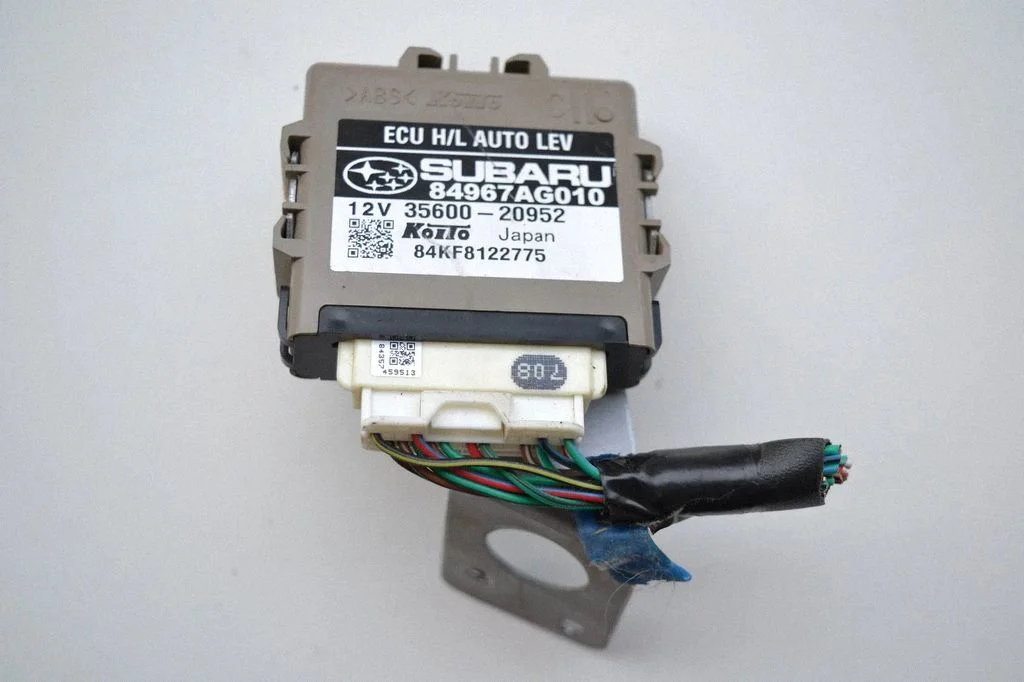 Gaismu modulis – Subaru Outback (2007-2009)