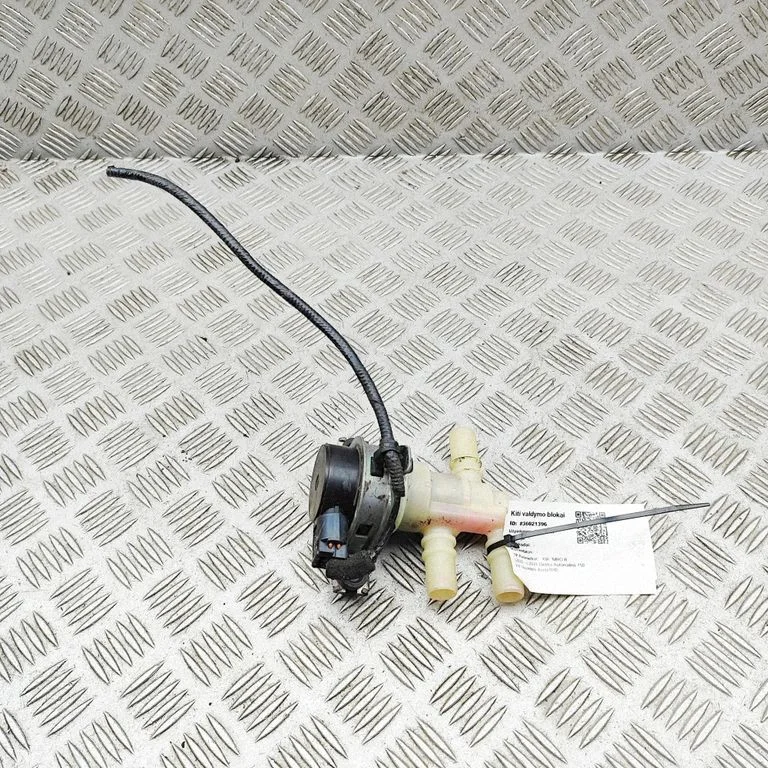 Coolant heater 375V3AO000