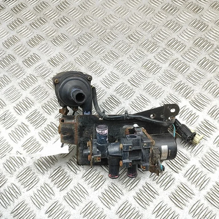 Coolant heater 1136008651