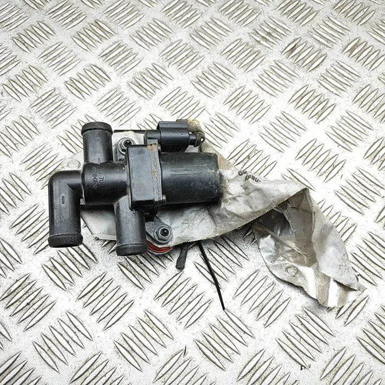 Coolant heater – Porsche Cayenne (9Y0 9Y3) (2018-)