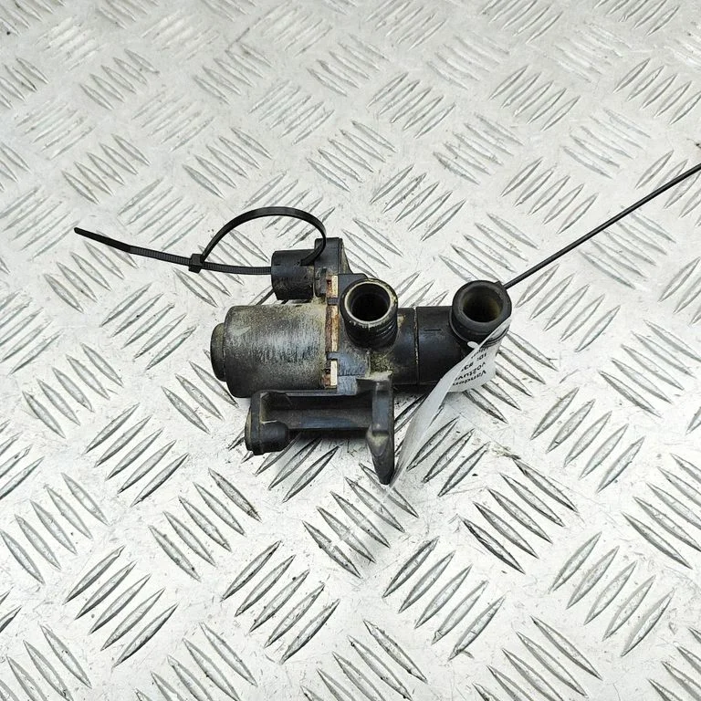 Coolant heater – Porsche Cayenne (9PA) (2002-2010)