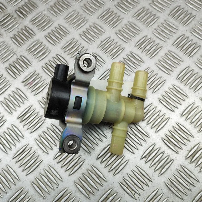 Coolant heater 375V3AO000