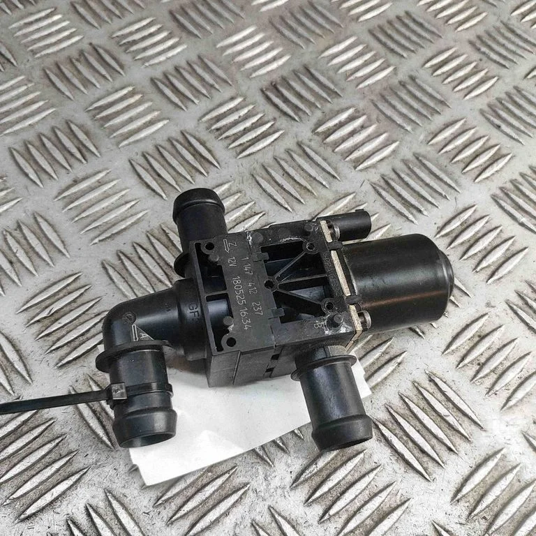 Coolant heater J9D318495AA