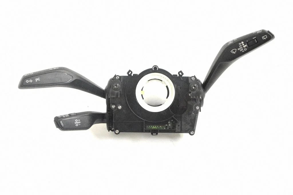 Pagriezienu/gaismu svira – Audi Q5 SQ5 FY (2017-2025)
