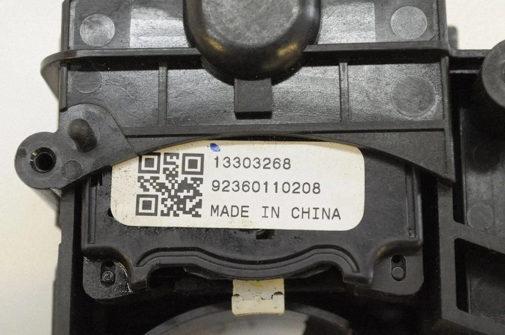 Pagriezienu/gaismu svira – Opel Insignia A (2008-2017)