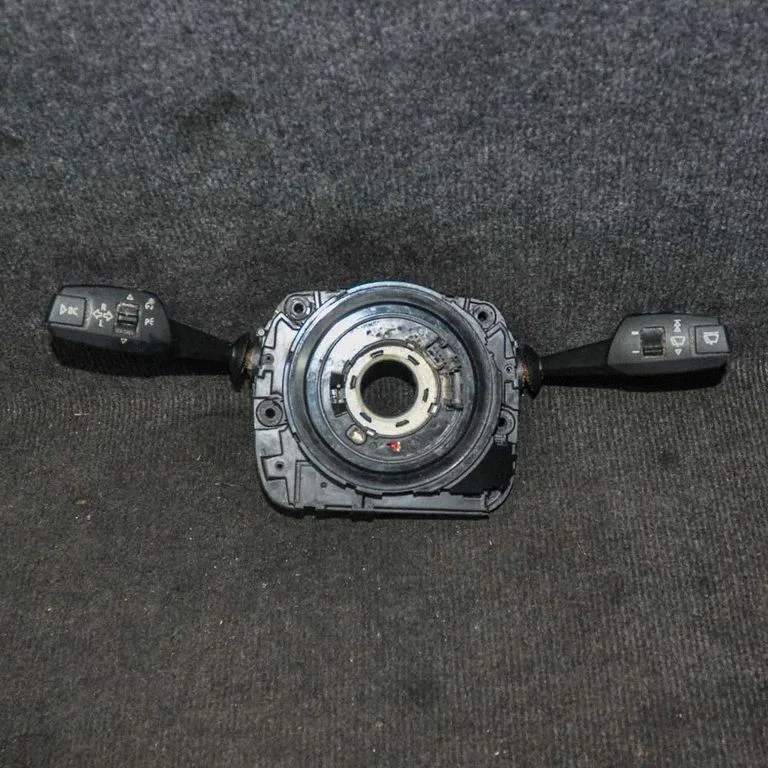 Suunatulede/tulede hoob – BMW 1-seeria E81 E87 (2004-2011)