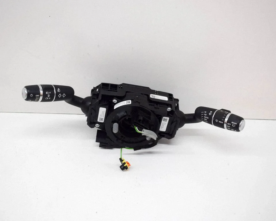 Pagriezienu/gaismu svira – Land Rover Discovery Sport (2014-)
