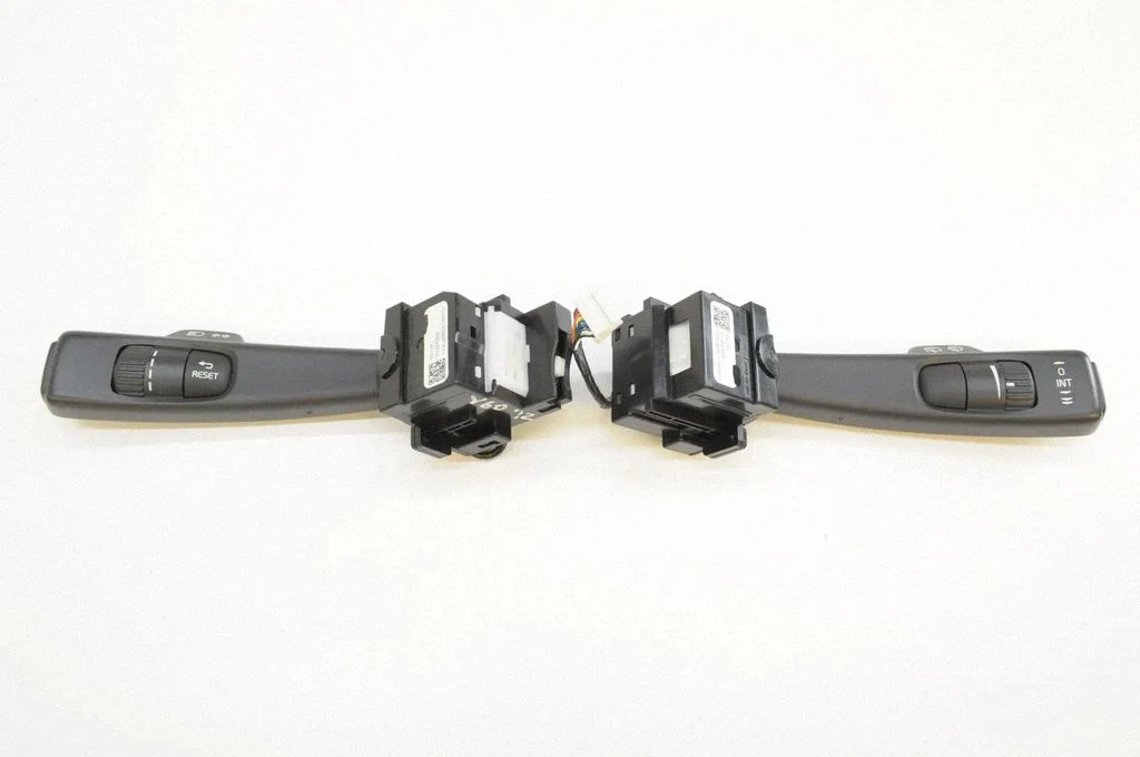 Suunatulede/tulede hoob – Volvo V60 (2011-2013)