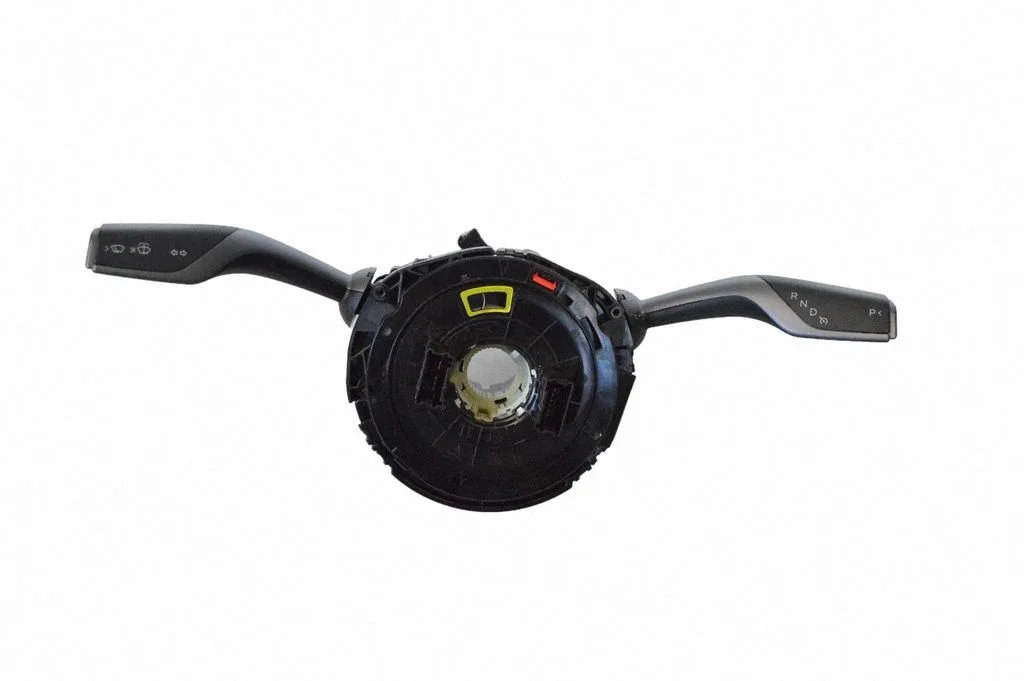 Suunatulede/tulede hoob – Tesla Model Y (2020-)