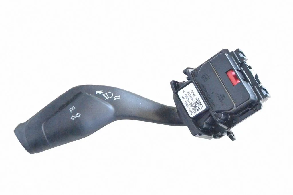 Suunatulede/tulede hoob – Ford Mondeo MK V (2014-)