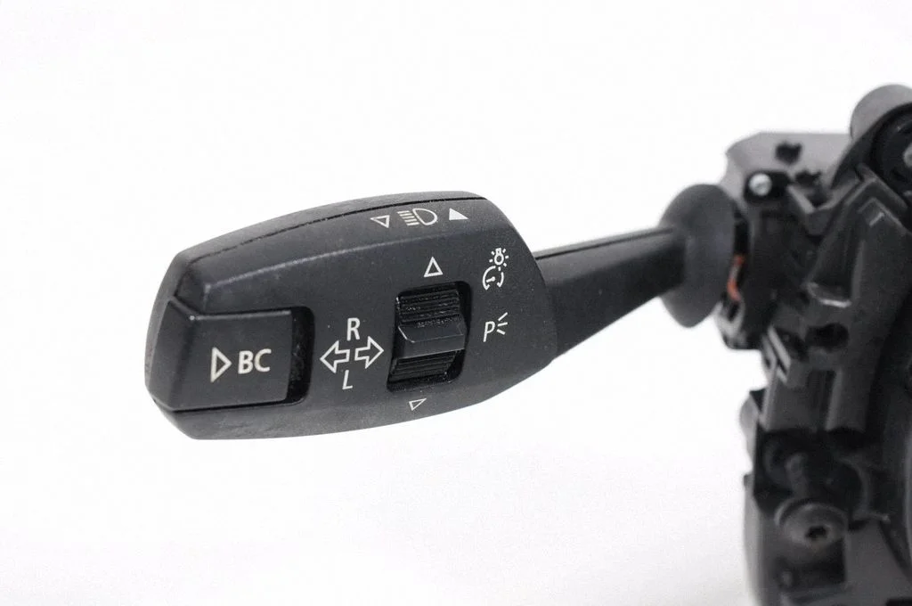Indicator stalk – BMW 1 Series E81 E87 (2004-2011)