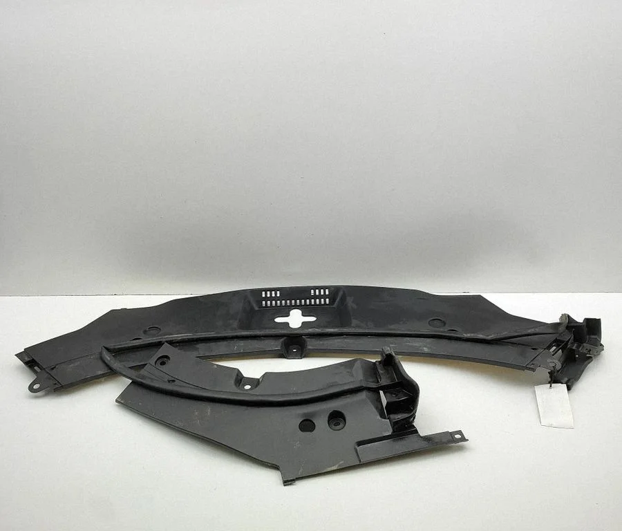 Radiator trim SA3HK5302210A