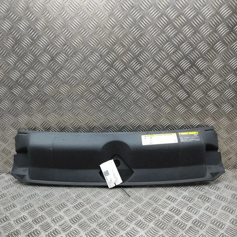 Radiatoru apdare 8W6807081