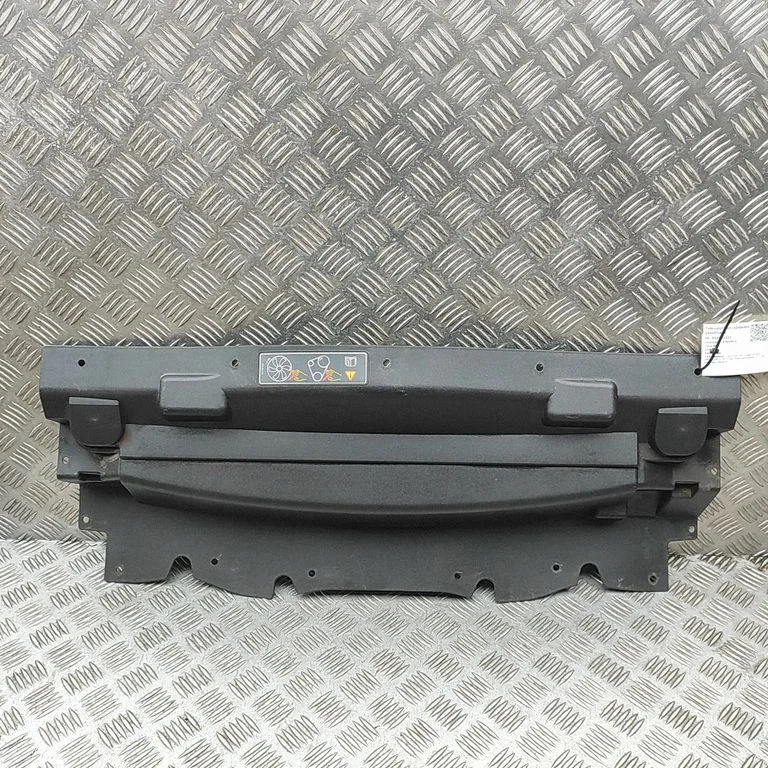 Radiator trim 6W838A303AE