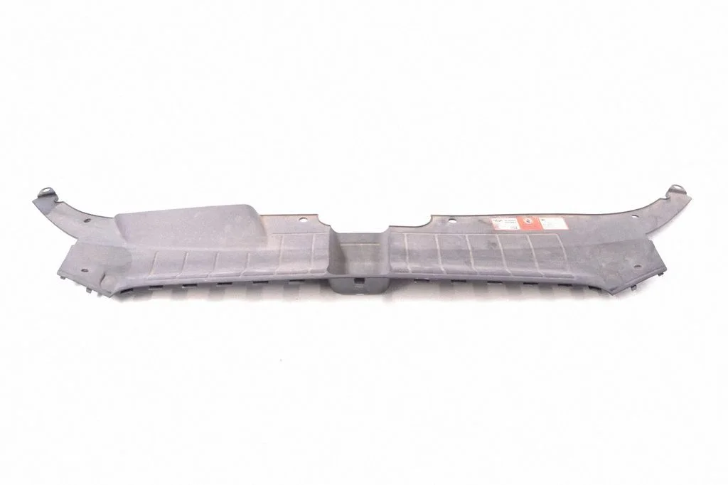 Radiatoru apdare 8R0807081
