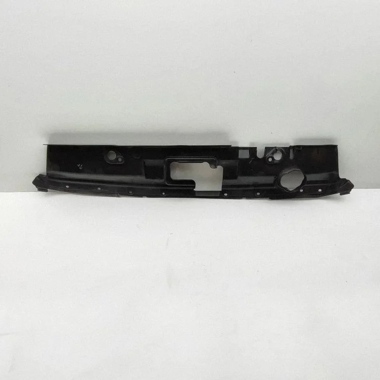 Radiator trim 623225SK0A