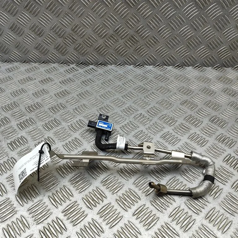 Exhaust gas pressure sensor 8746944
