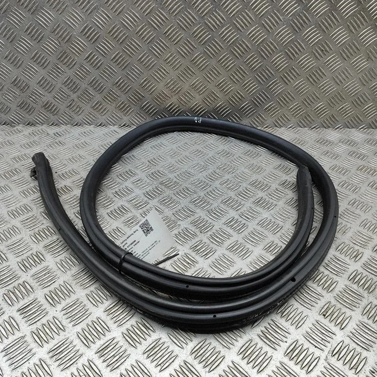 Rubber seal rear door 99653707600