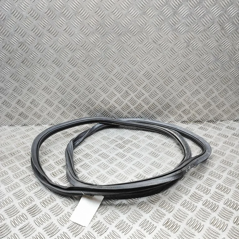 Rubber seal rear door 4K9833721A