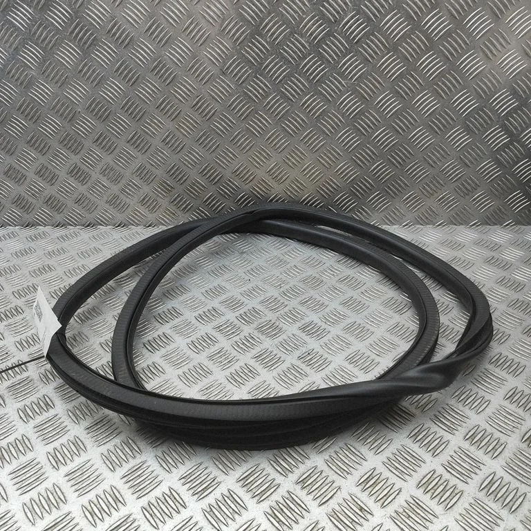 Uszczelka drzwi tylnych R2KBR253A10A