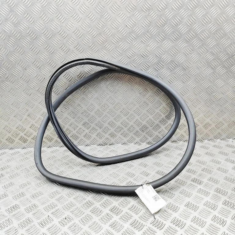 Rubber seal rear door