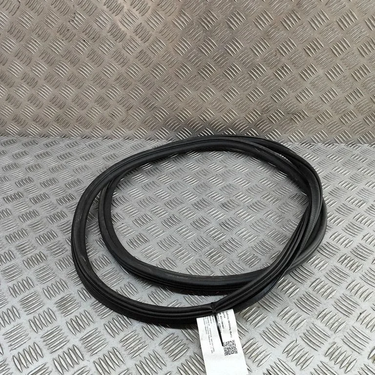 Tagaukse tihend 95B833721C