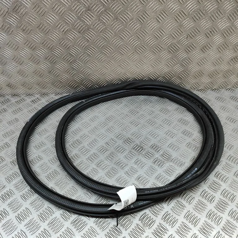 Rubber seal rear door – Peugeot 5008 II (2016-)