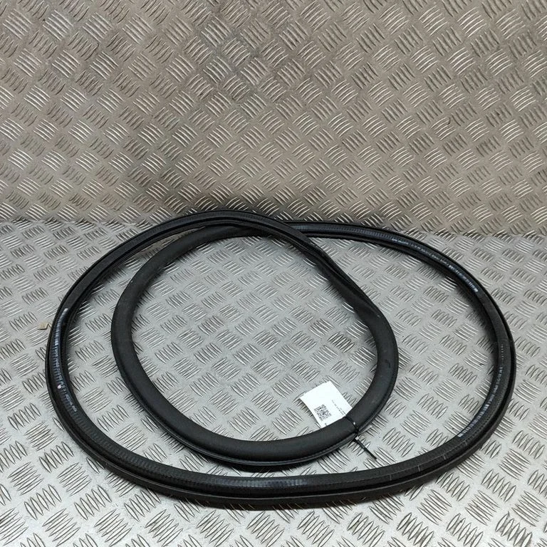 Rubber seal rear door – Peugeot 5008 II (2016-)