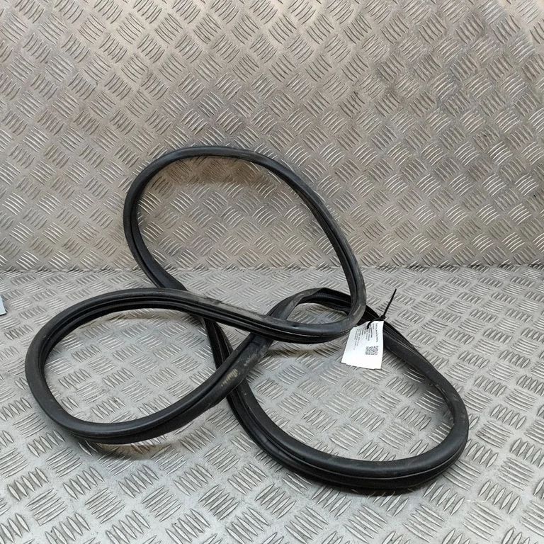 Tagaukse tihend KB7W73760 – Mazda CX-5 II (2017-2025)