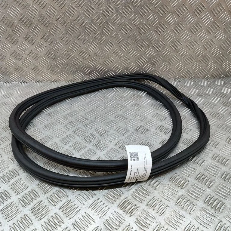 Uszczelka drzwi tylnych 4G5833721A