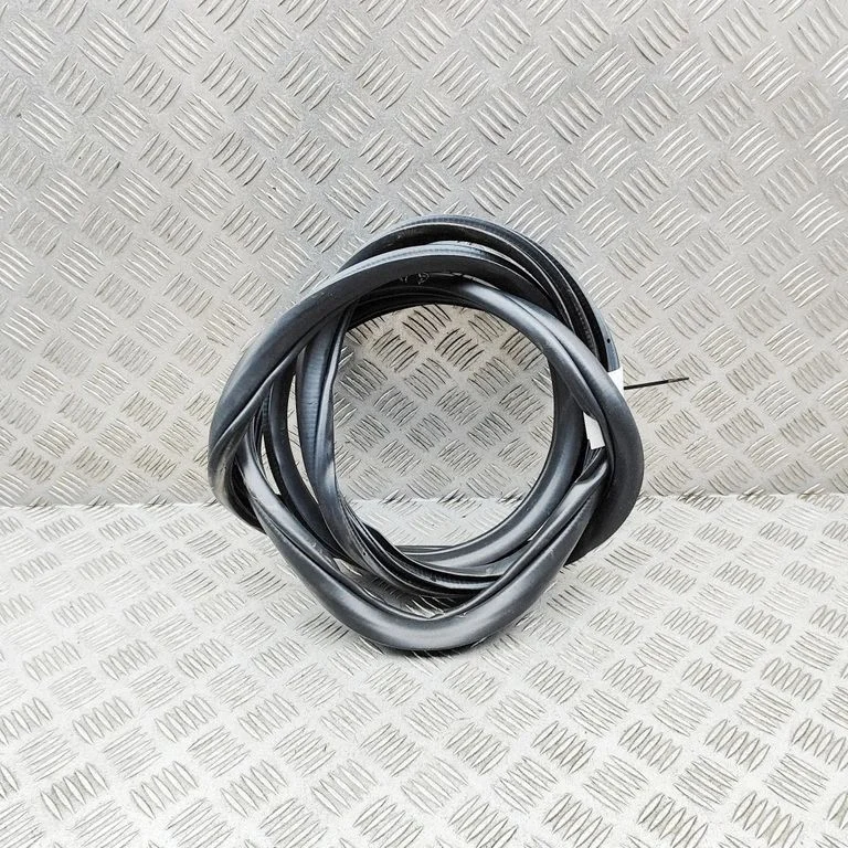 Tagaukse tihend K20V68913 – Mazda CX-80 (2024-)