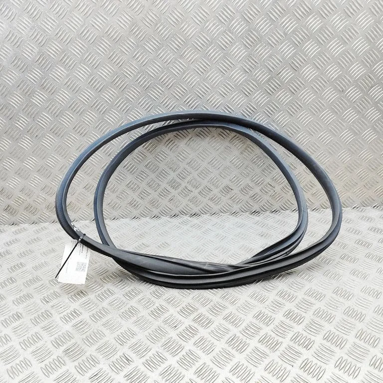 Rubber seal rear door EM2E5407113