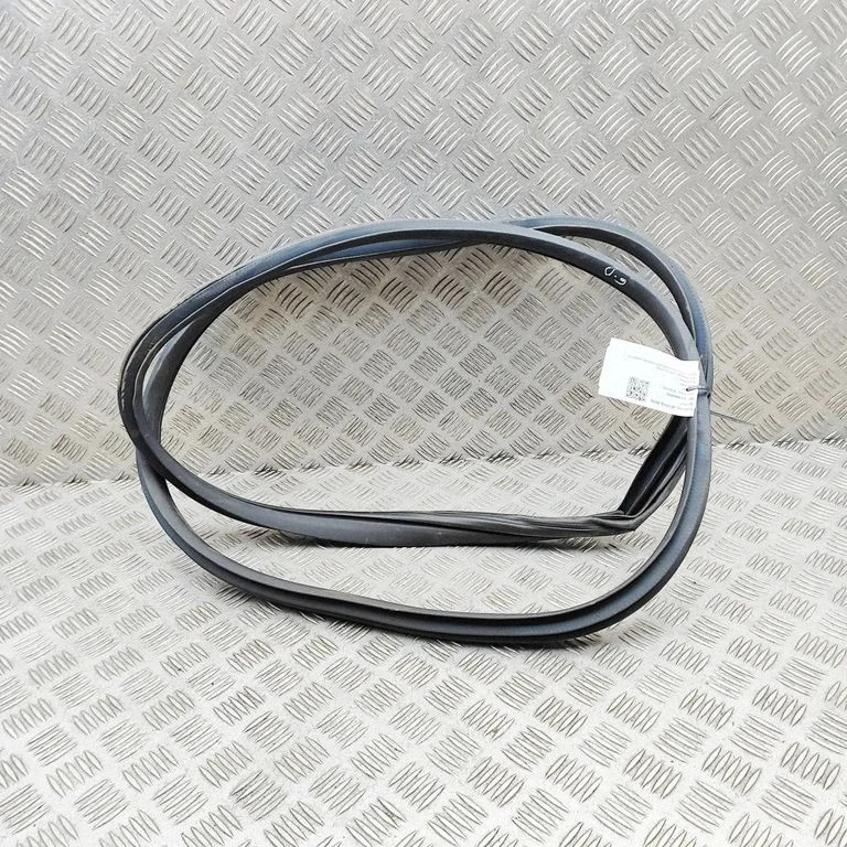 Rubber seal rear door EM2E5407114