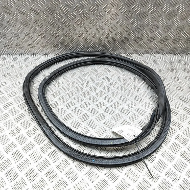 Tagaukse tihend 8MA833721