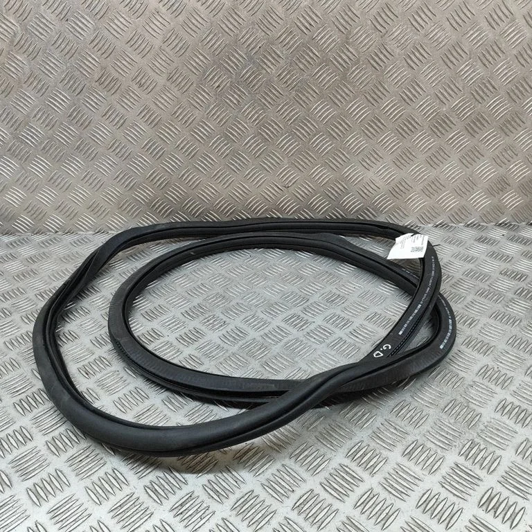 Rubber seal rear door – Audi Q4 e-tron (2021-)