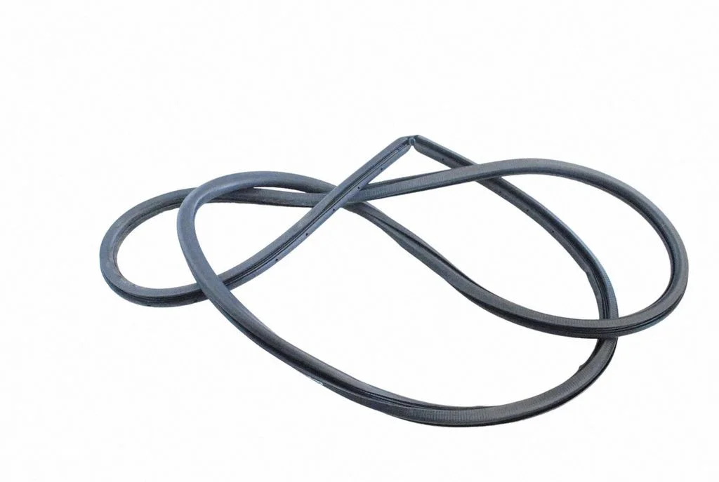 Rubber seal rear door – left