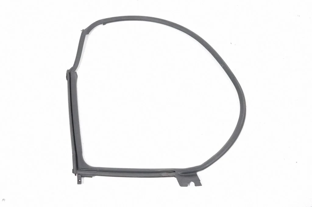 Tagaukse tihend 6L131035F15
