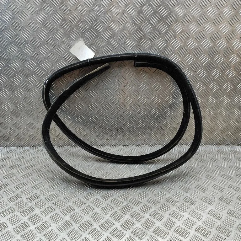 Tagaukse tihend HK8325324AB
