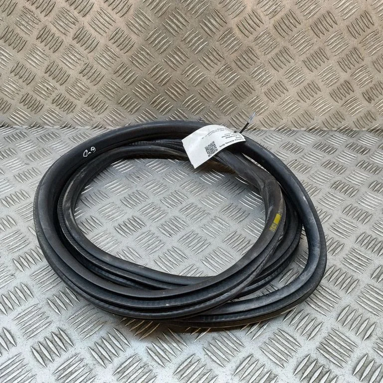 Uszczelka drzwi tylnych – BMW Seria 3 F30 F35 F31 (2012-2018)