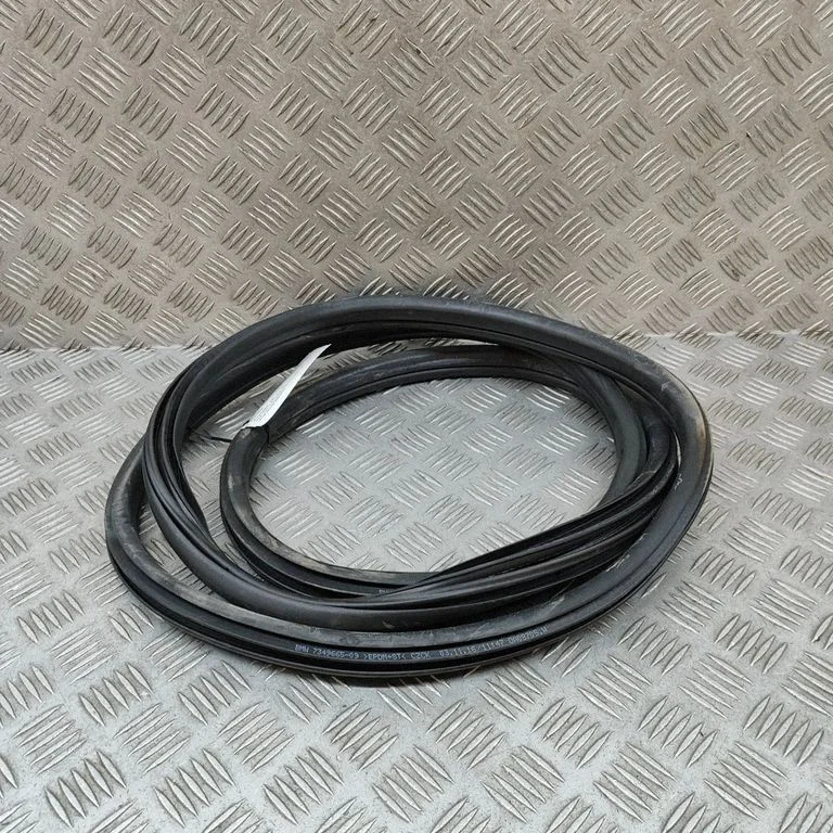 Rubber seal rear door – BMW X1 F48 F49 (2015-2022)