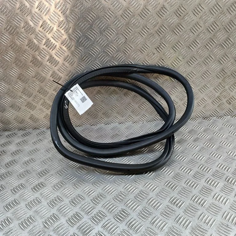 Rubber seal rear door – Peugeot 5008 II (2016-)