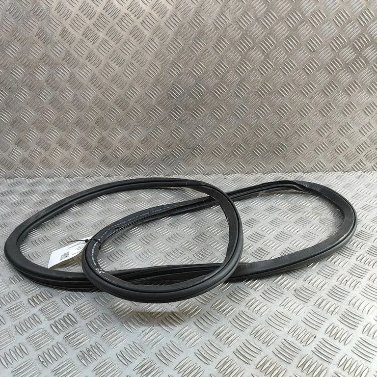 Rubber seal rear door – Audi Q4 e-tron (2021-)