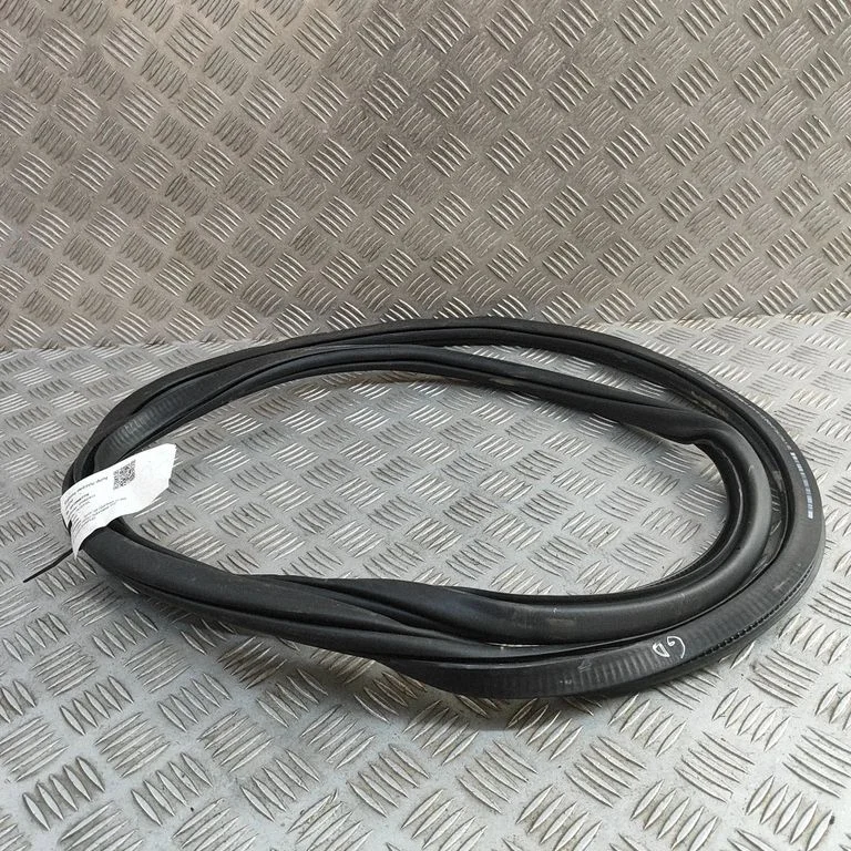 Rubber seal rear door – Audi Q4 e-tron (2021-)
