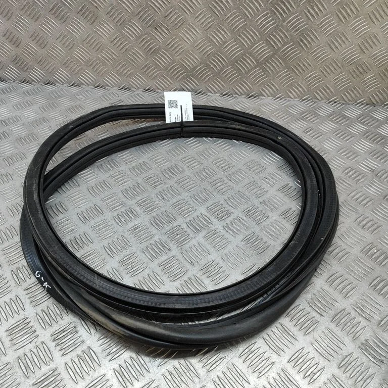 Uszczelka drzwi tylnych 2G6867913C – Volkswagen Taigo (2021-)