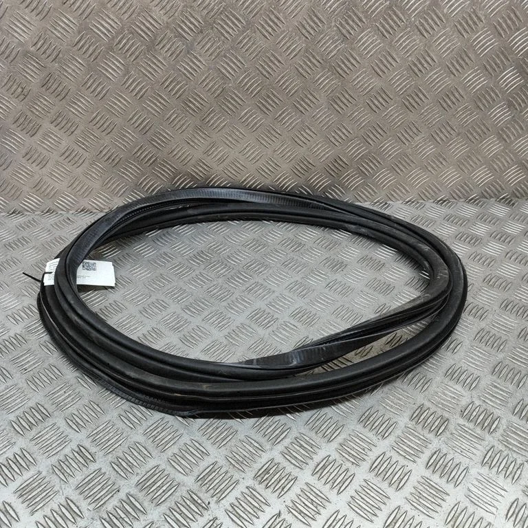 Rubber seal rear door – Audi Q4 e-tron (2021-)