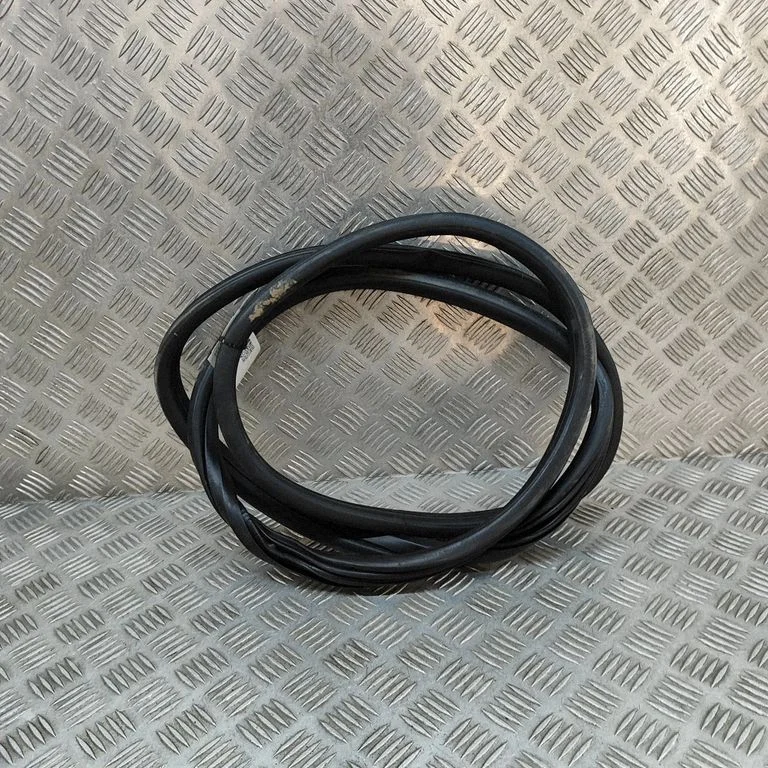 Tagaukse tihend – BMW X6 E71 (2008-2014)
