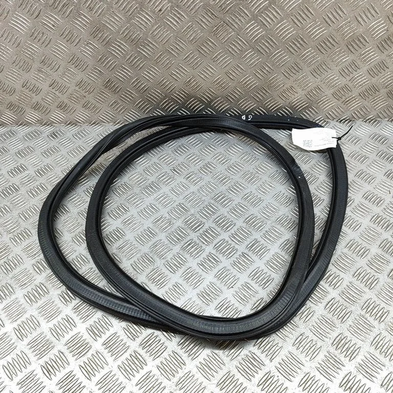 Rubber seal rear door 80A833721