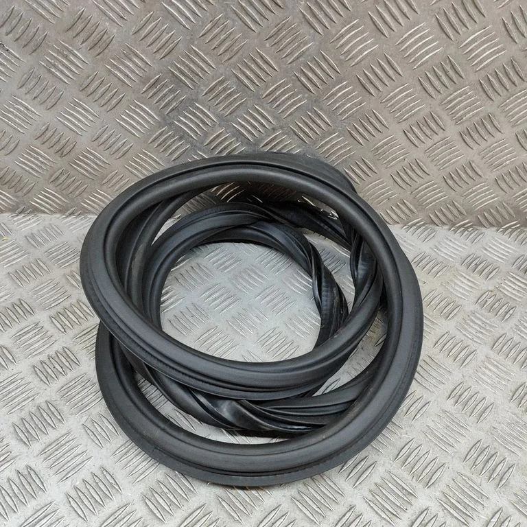 Rubber seal rear door 80A833721D