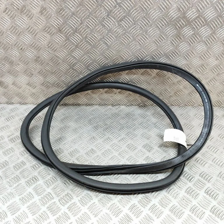 Rubber seal rear door – Volkswagen ID.5 (2022-)