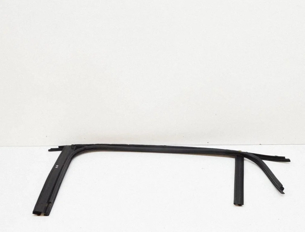 Rubber seal rear door 148404200B